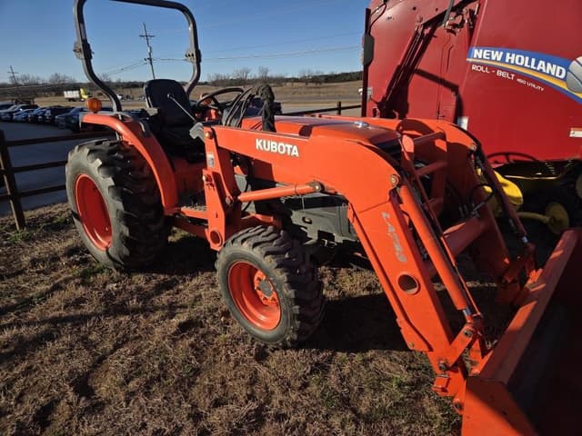 Image of Kubota L3130 equipment image 4