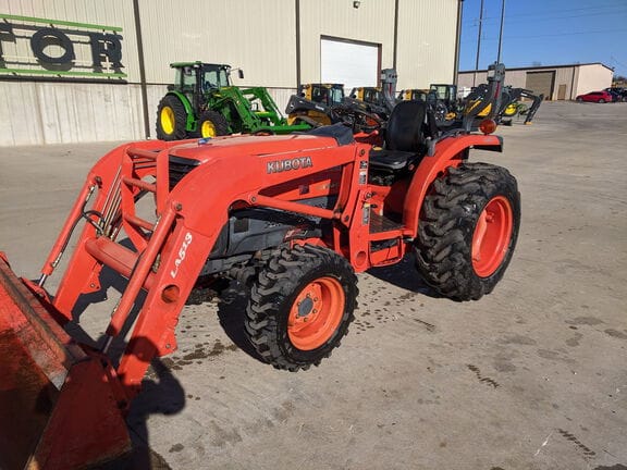 2004 Kubota L3430 Equipment Image0
