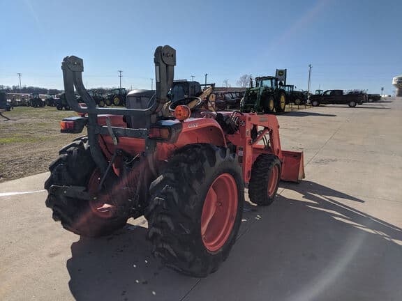 Image of Kubota L3430 equipment image 4