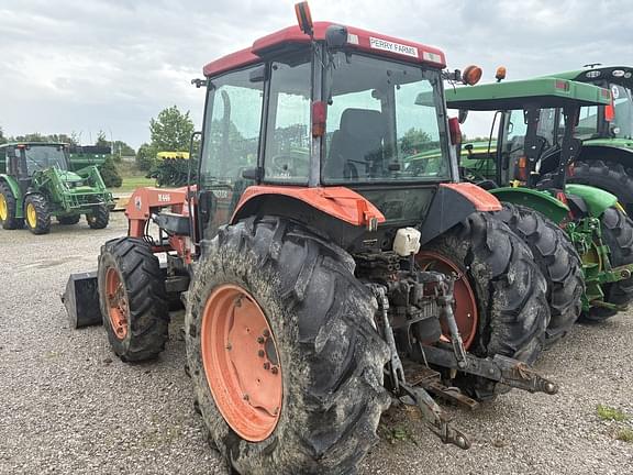 Image of Kubota M9000 equipment image 2