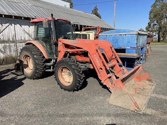 Image of Kubota M9540 equipment image 4