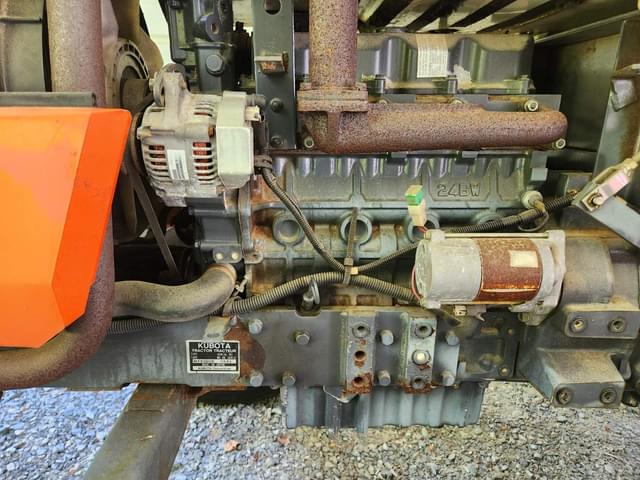 Image of Kubota MX5000 equipment image 3