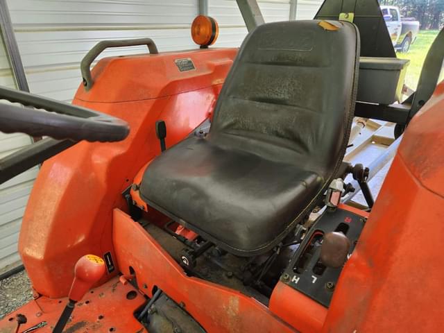 Image of Kubota MX5000 equipment image 4