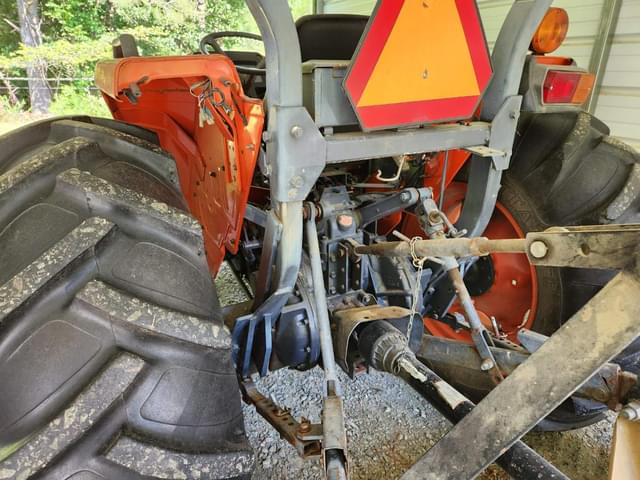 Image of Kubota MX5000 equipment image 2