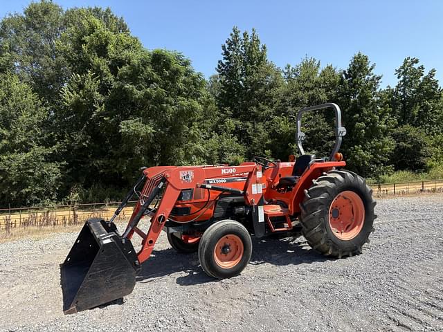 Image of Kubota MX5000 equipment image 1