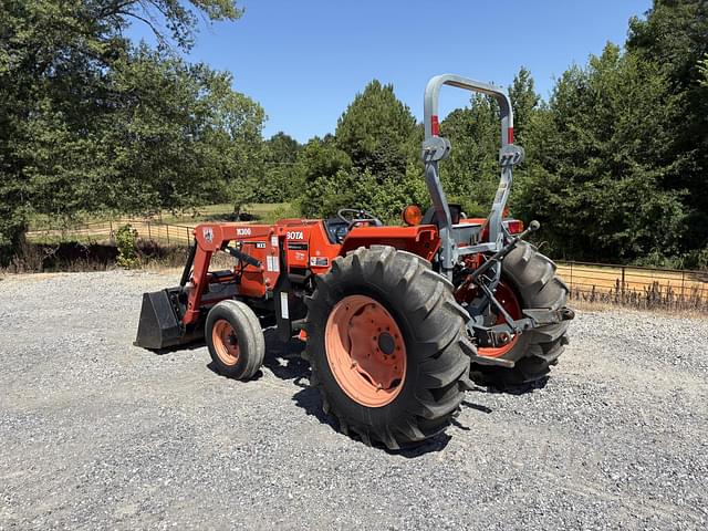 Image of Kubota MX5000 equipment image 4