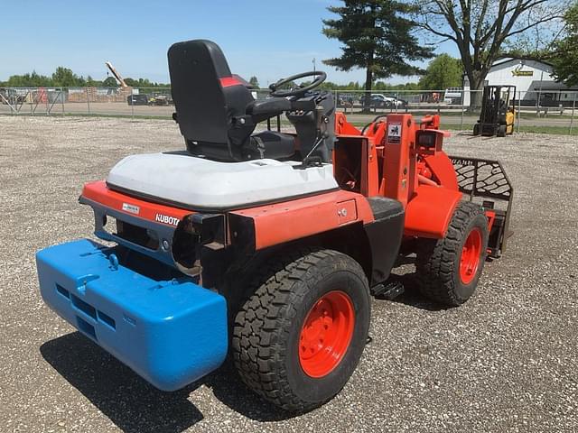 Image of Kubota R420 equipment image 4