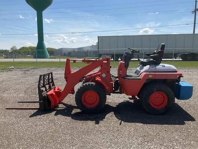 Image of Kubota R420 equipment image 1