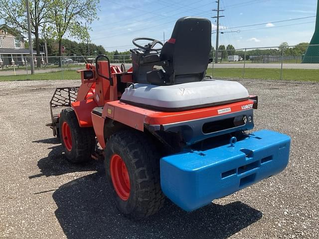 Image of Kubota R420 equipment image 2