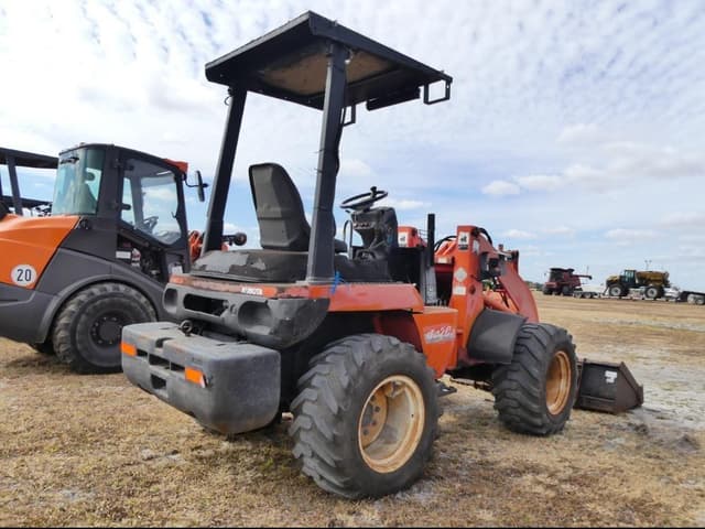 Image of Kubota R520S equipment image 2