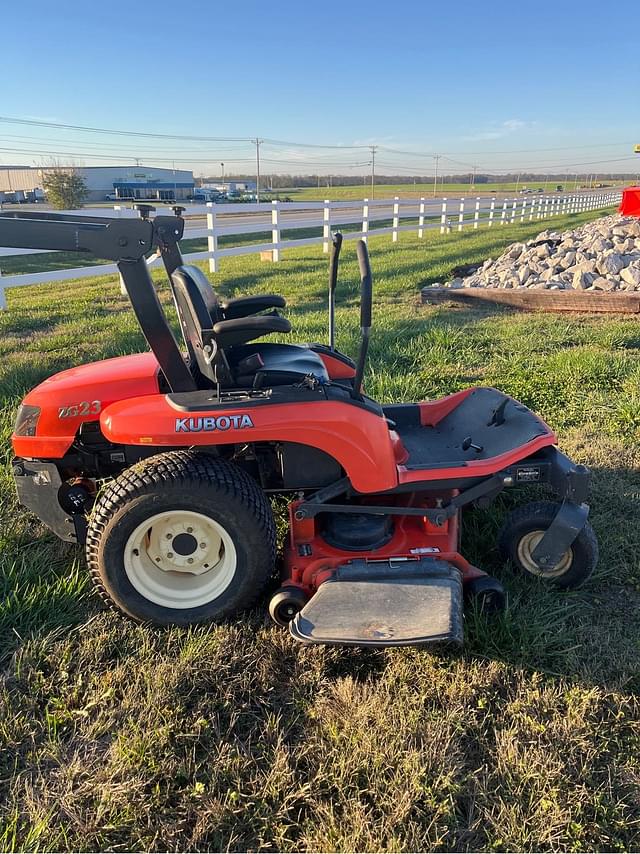 Image of Kubota ZG227 equipment image 1