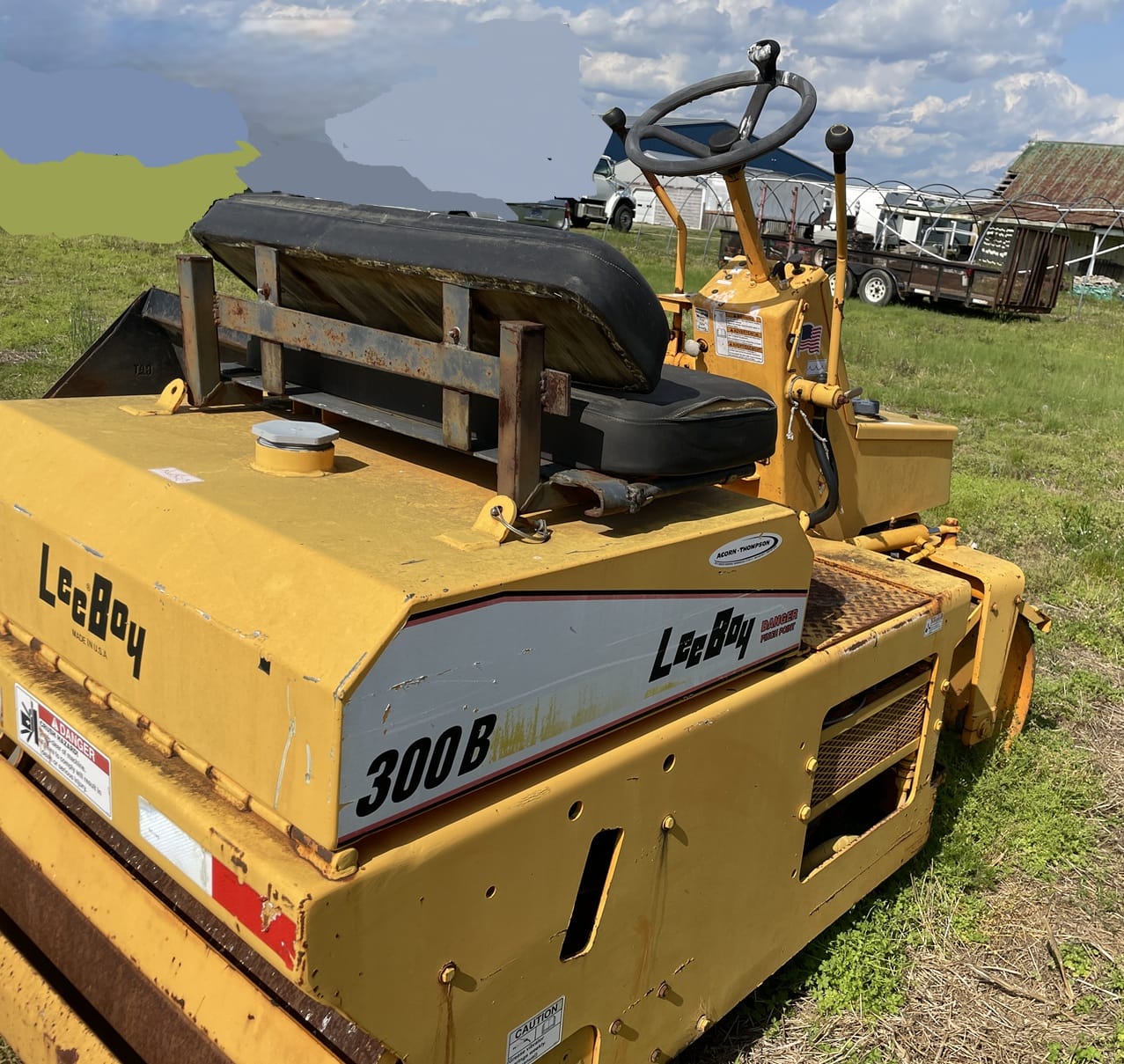 2004 LeeBoy 300B Equipment Image0