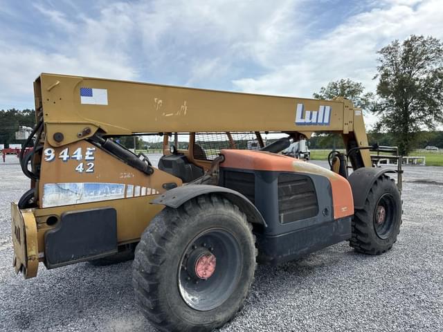 Image of Lull 944E-42 equipment image 4