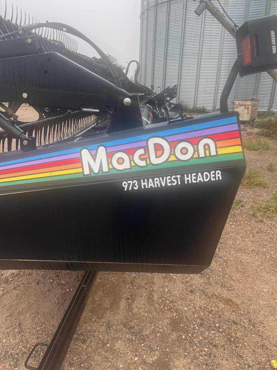 2004 MacDon 973 Equipment Image0