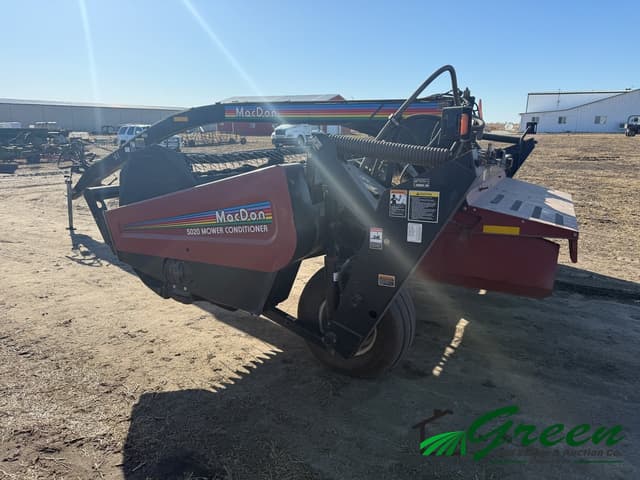 Image of MacDon 5020 equipment image 2