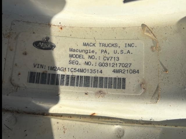 Image of Mack CV713 equipment image 4