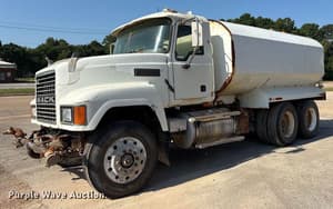 2004 Mack CH600 Image