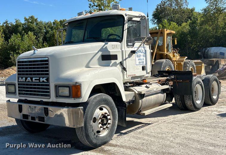 Image of Mack CH613 Primary image