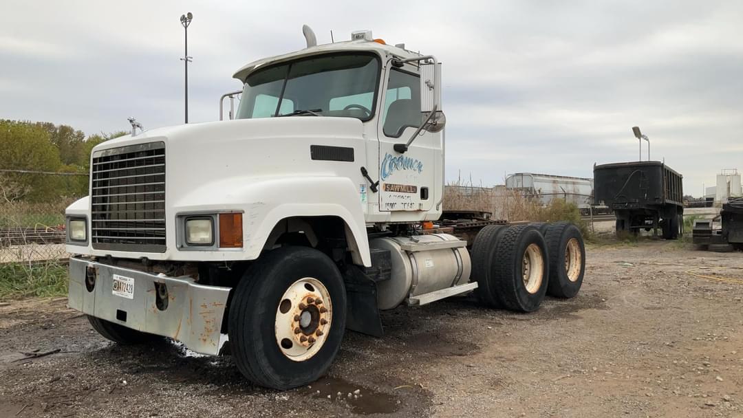 Image of Mack CHN613 Primary image