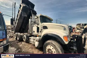 2004 Mack CV713 Image