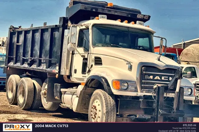Image of Mack CV713 equipment image 2