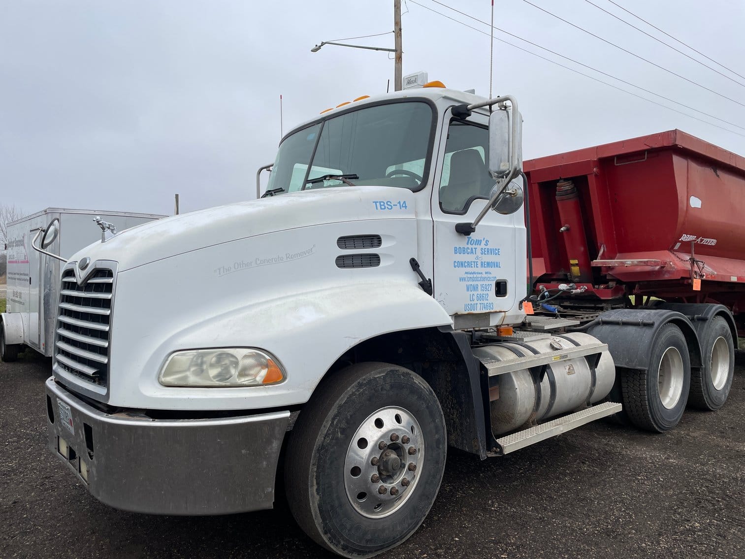 2004 Mack Vision CX613 Equipment Image0