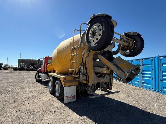 Image of Mack Granite CV713 equipment image 4