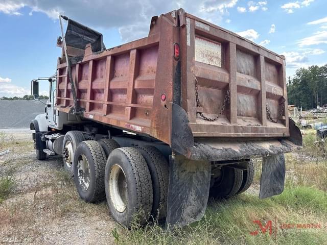 Image of Mack Granite CV713 equipment image 3