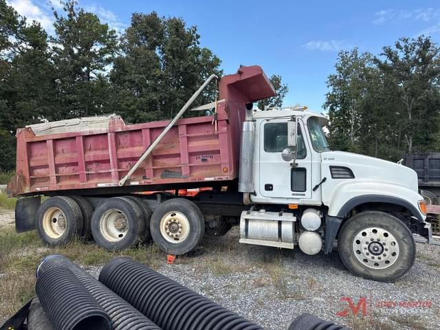 Image of Mack Granite CV713 equipment image 1