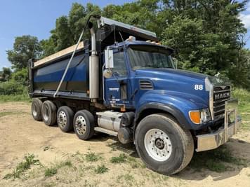 Main image Mack Granite