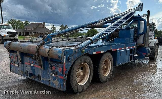 Image of Mack RD690SX equipment image 4