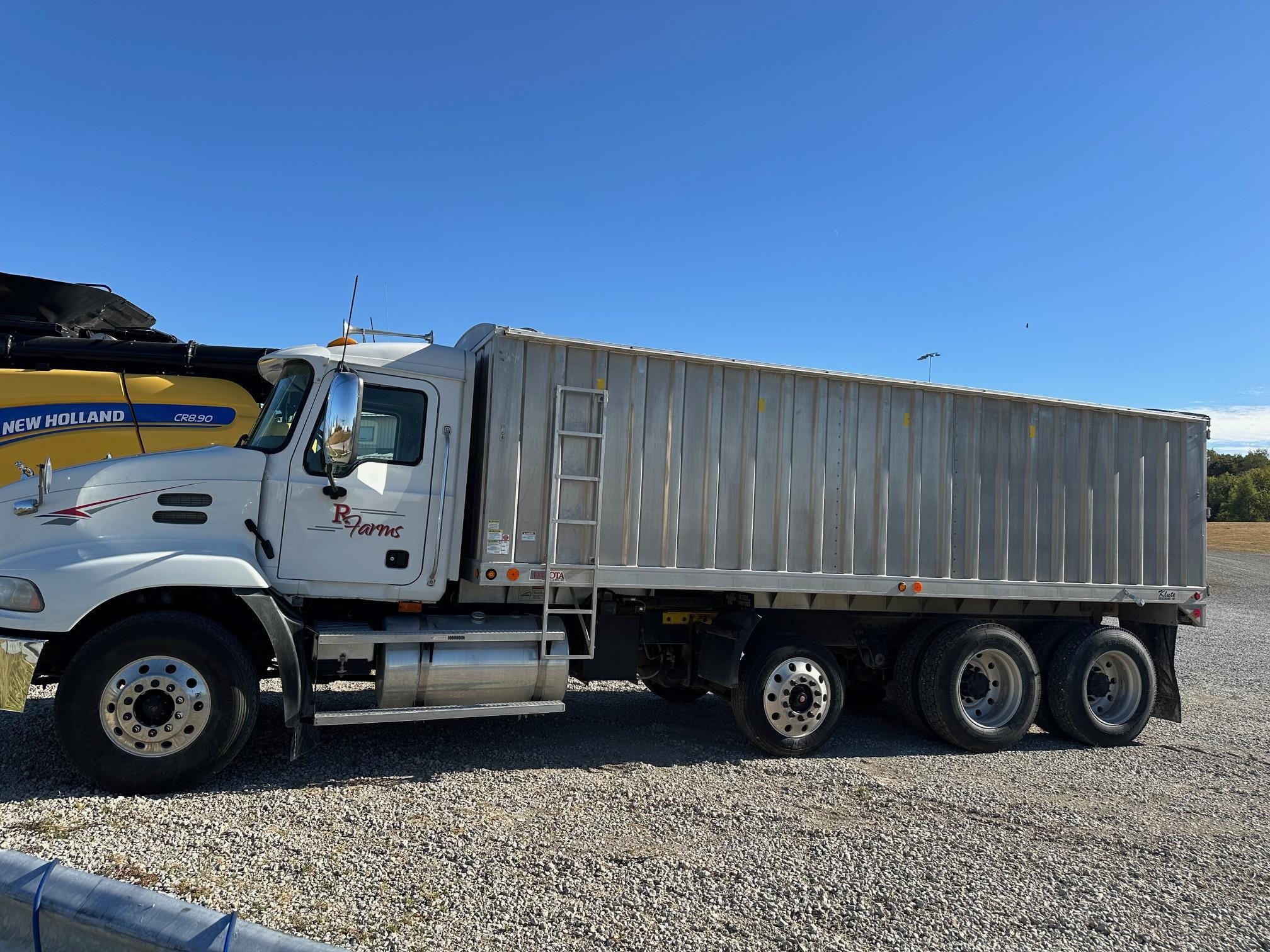 Main image Mack Vision CX613