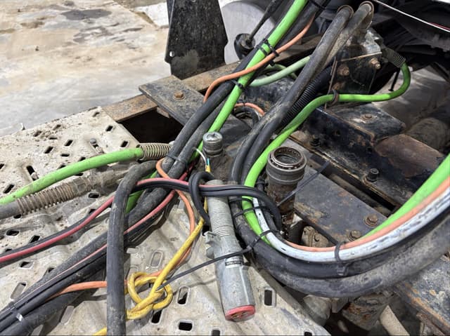 Image of Mack Vision CX613 equipment image 4