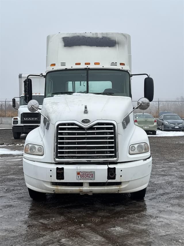 Image of Mack Vision CX613 equipment image 1