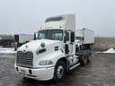 2004 Mack Vision CX613 Image