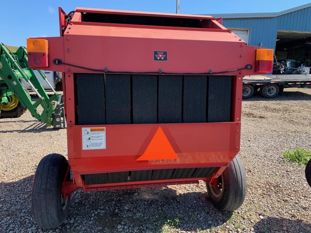 Image of Massey Ferguson 1744 equipment image 1