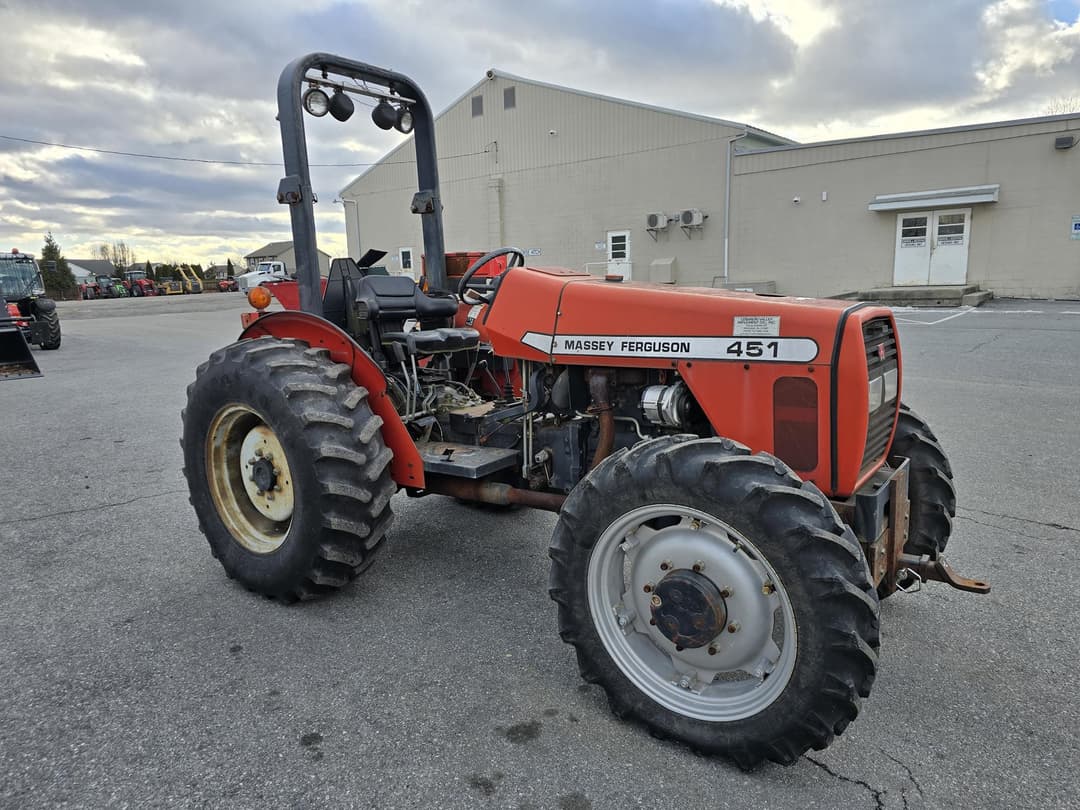 Image of Massey Ferguson 451 Primary image