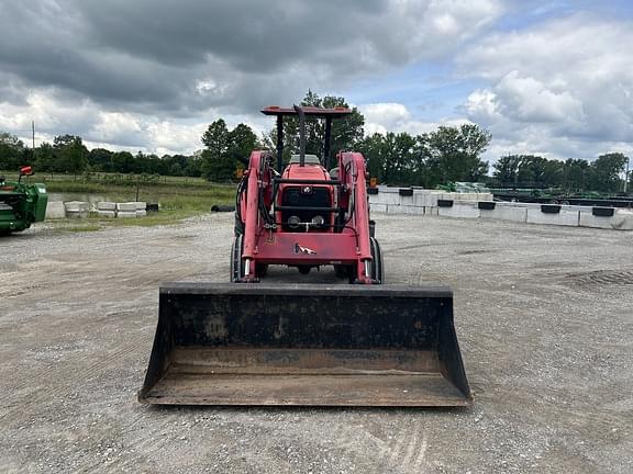 Image of Massey Ferguson 5455 equipment image 2