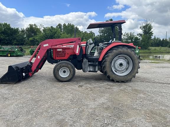 Image of Massey Ferguson 5455 equipment image 3
