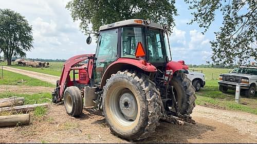 Image of Massey Ferguson 5455 equipment image 3