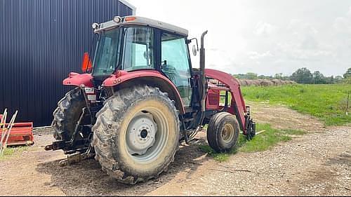 Image of Massey Ferguson 5455 equipment image 2