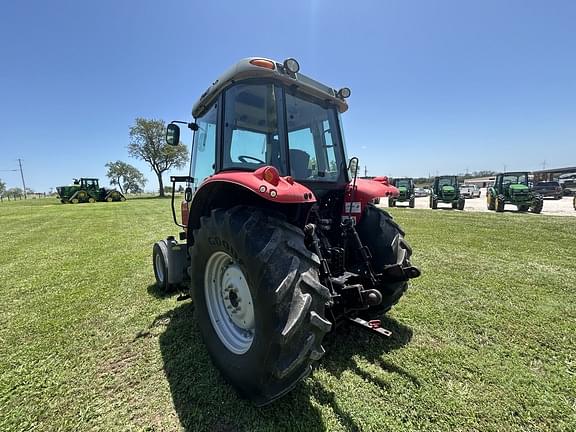 Image of Massey Ferguson 5455 equipment image 3