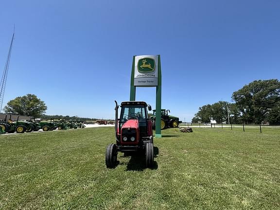 Image of Massey Ferguson 5455 equipment image 1