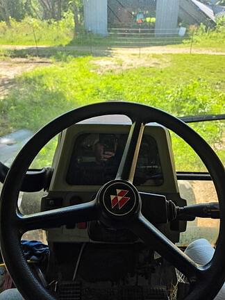 Image of Massey Ferguson 5455 equipment image 3