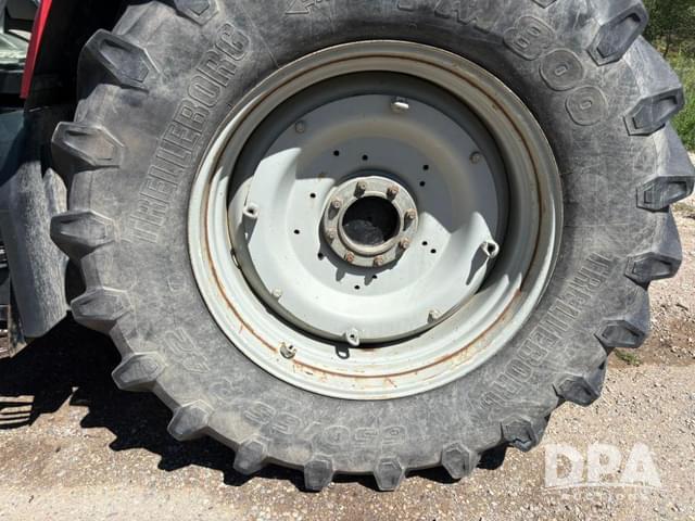Image of Massey Ferguson 7490 equipment image 4