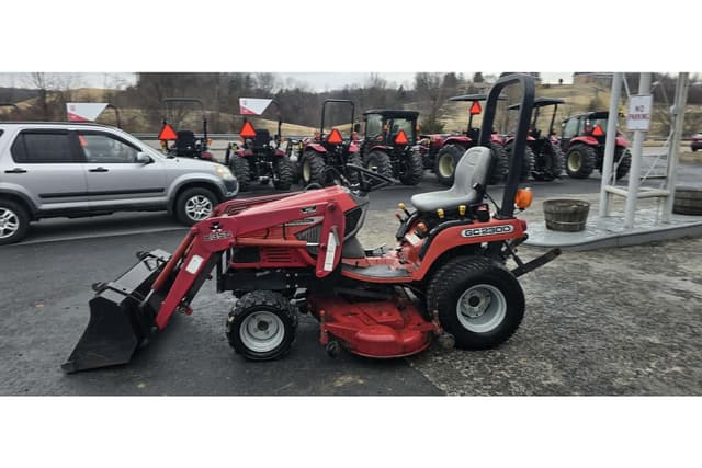 Image of Massey Ferguson GC2300 equipment image 1