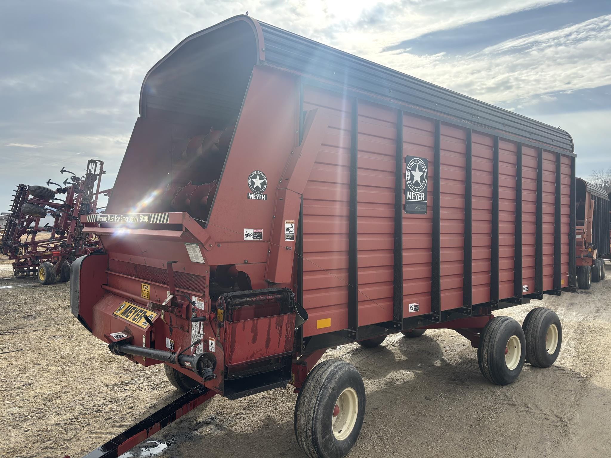 2004 Meyer 4518 Equipment Image0