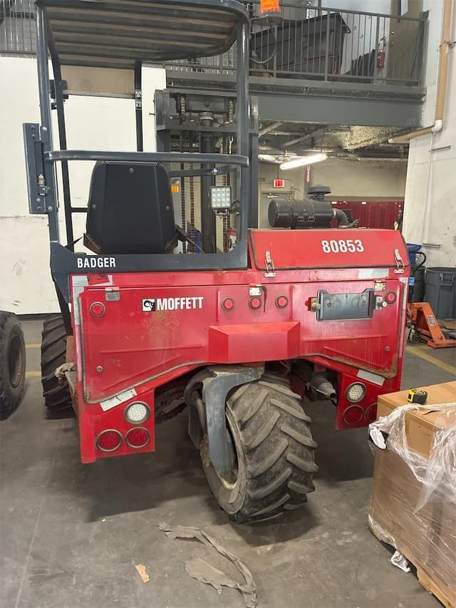 Image of Moffett M5500 equipment image 4