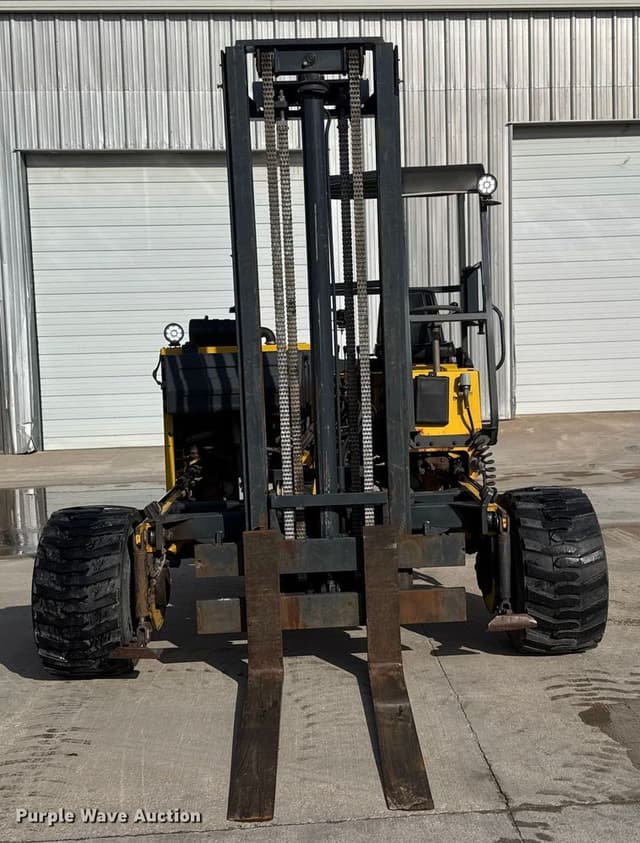 Image of Moffett M5500 equipment image 1