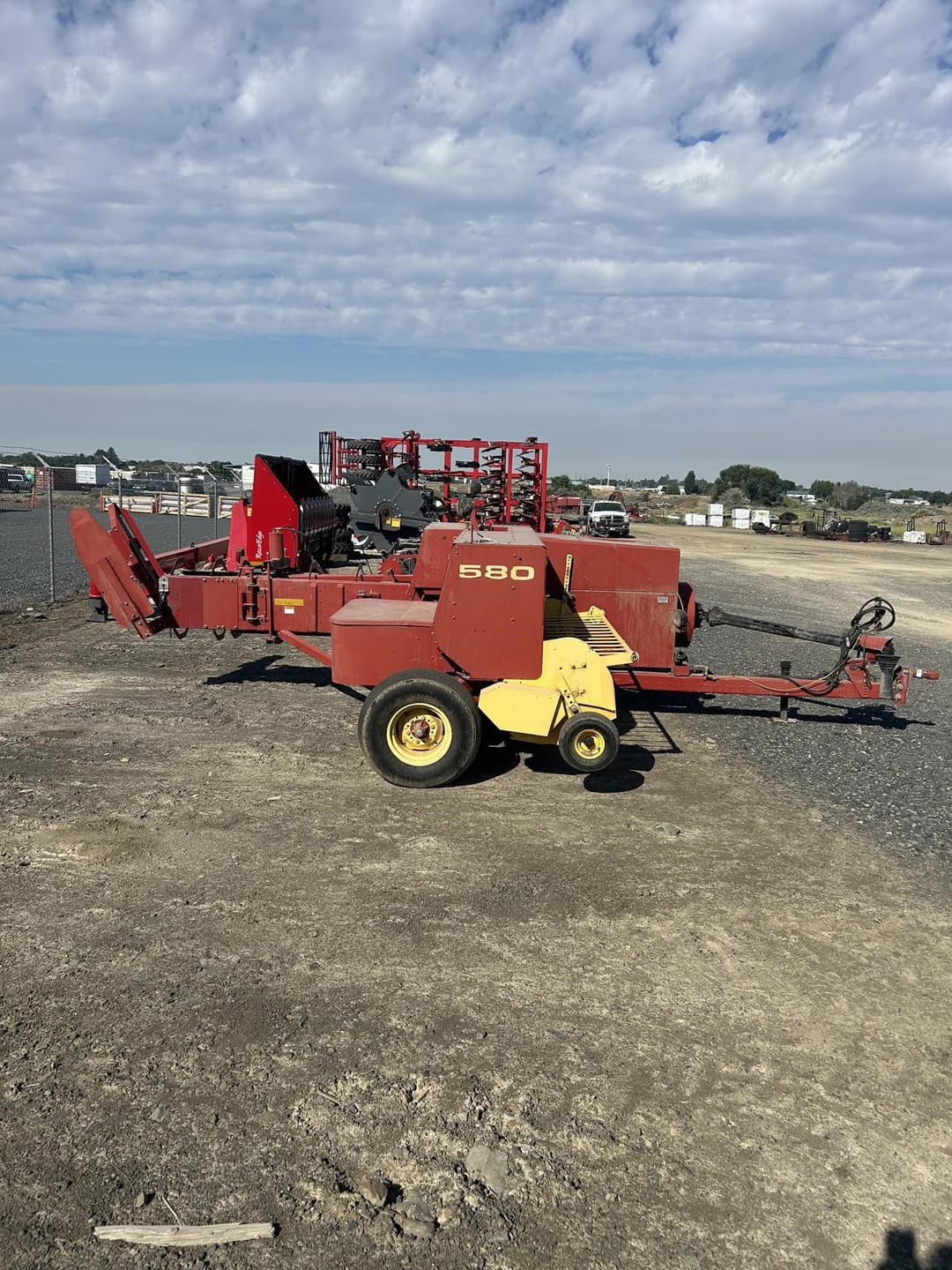 Image of New Holland 580 Primary image